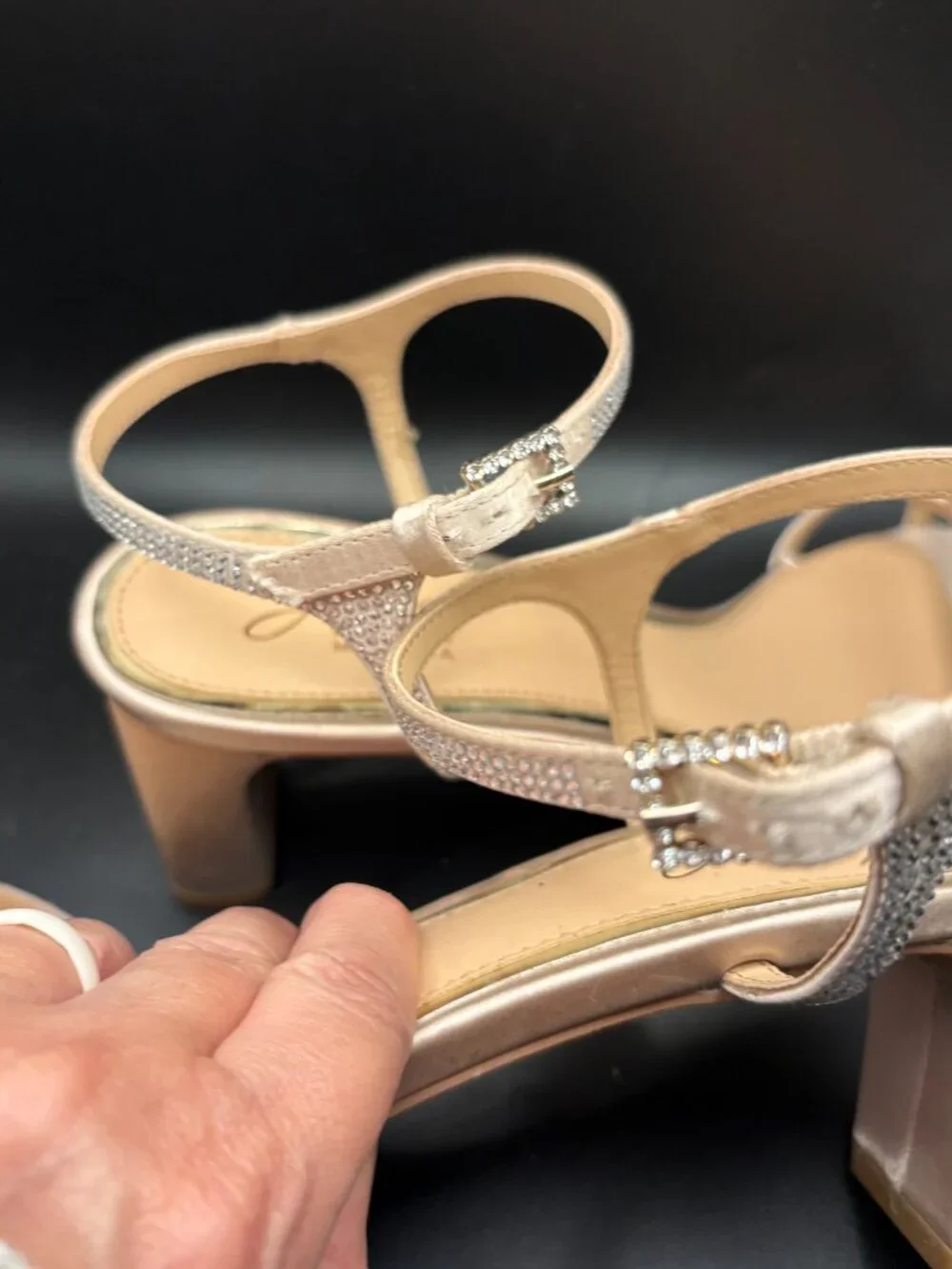Jewel Badgley Mischka Omari II Sandals Sz 9 Rhinestone Block Heel Bridal Wedding